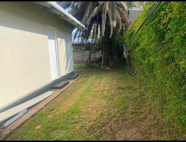 5 BEDROOM HOUSE FOR SALE IN TOP TOWN